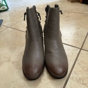 etc! Gray Ankle Boots